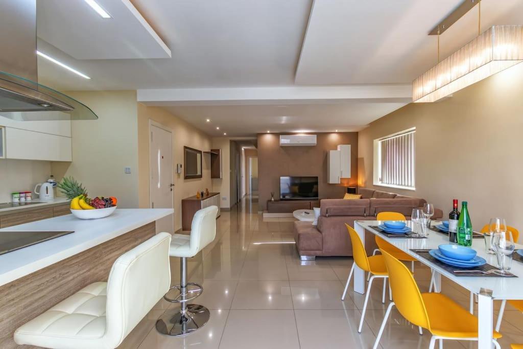 Modern 3 Bedroom Apartment Close To Paceville And Beach Is-Swieqi Exterior photo